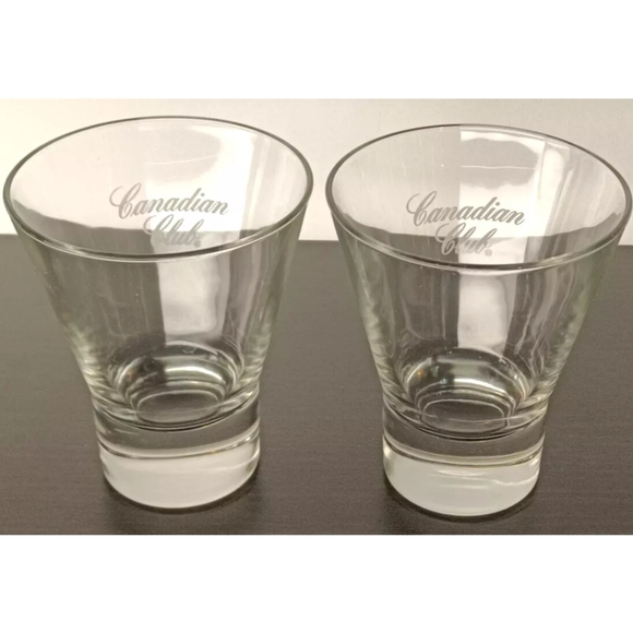 L👀K Vintage Canadian Club Etched Whiskey Scotch Glasses set of 2 - Picture 1 of 7